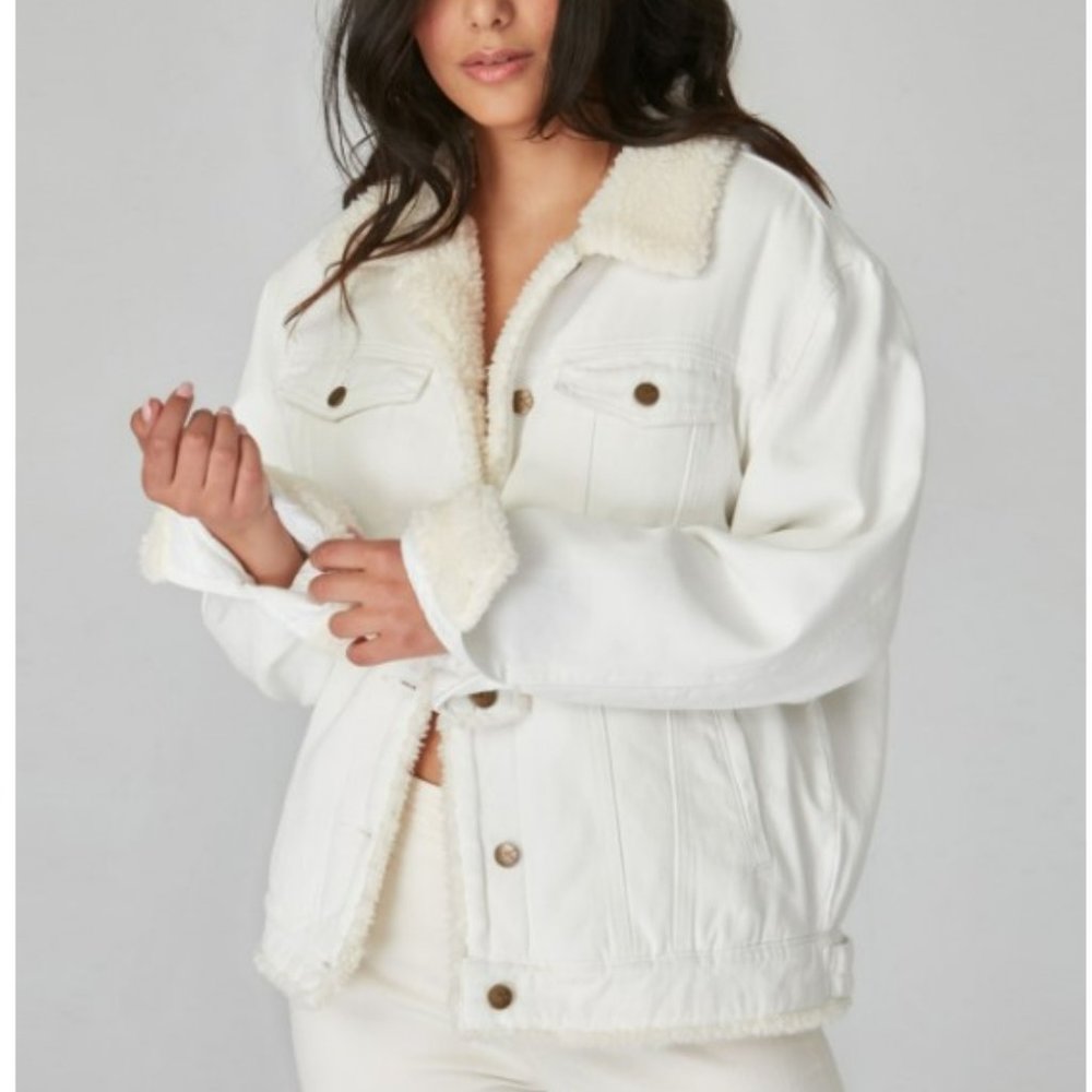 Lola Jeans Montreal - River-Ivry Trucker Jacket 1X